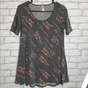 Lula Roe Perfect Tee with Arrows